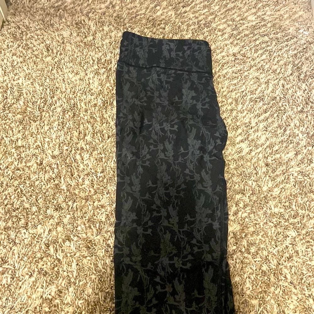 Black leggings